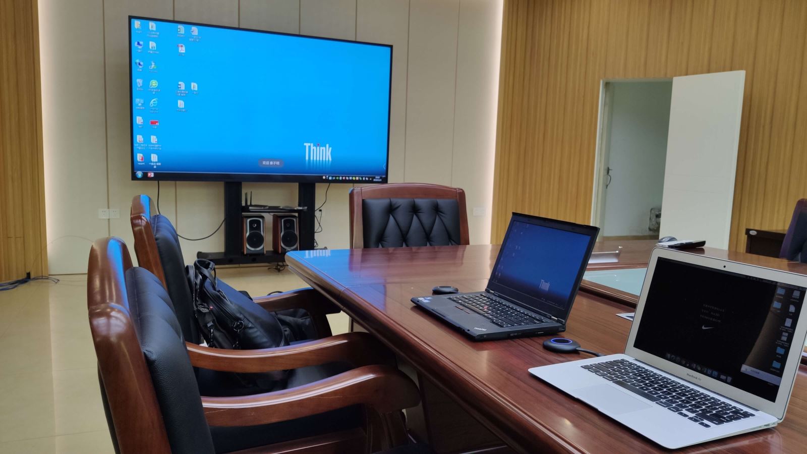 macbook投屏到电视,苹果笔记本怎么无线投屏到投影仪