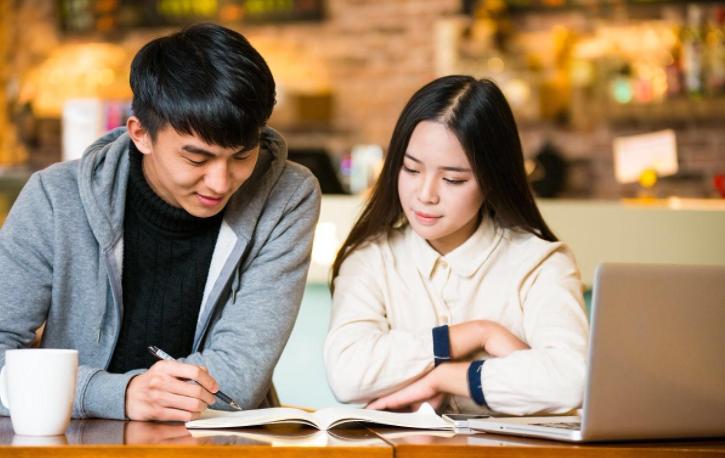 当你跟喜欢的人做朋友很久都没有勇气表白，有效的验证方法是离开