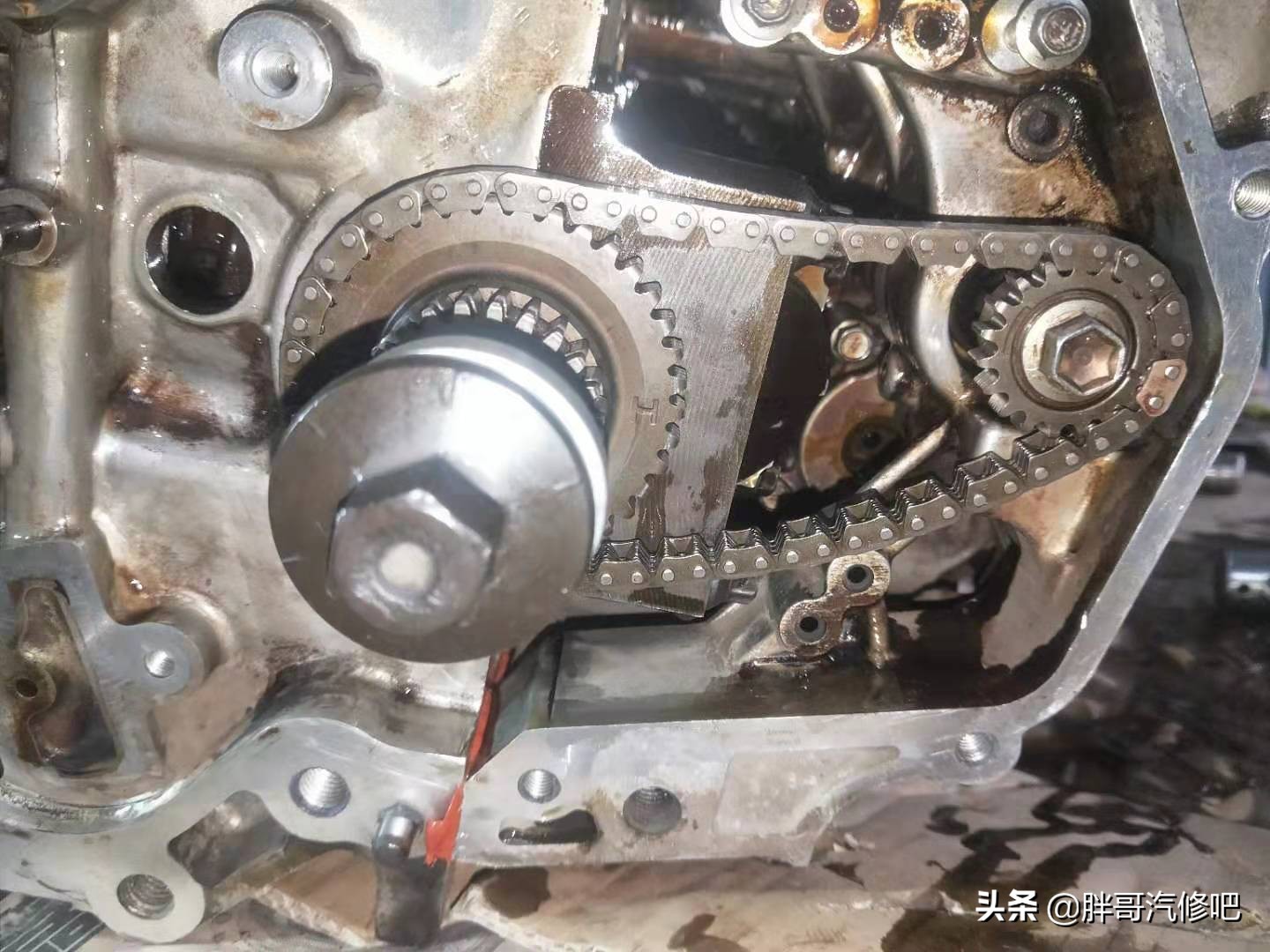 天籁2.0发动机大修,天籁2.3大修完发动机报正时故障