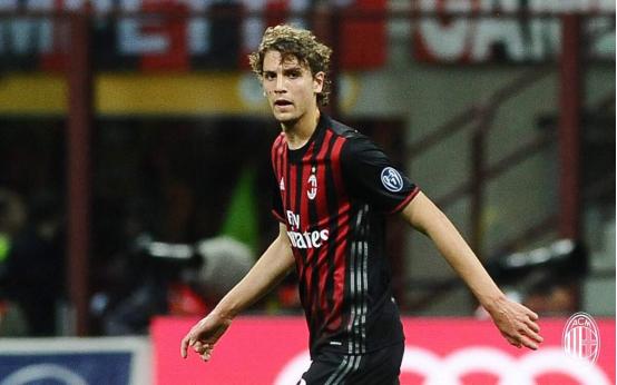 米兰中场洛卡特利赛季,洛卡特利对阵米兰