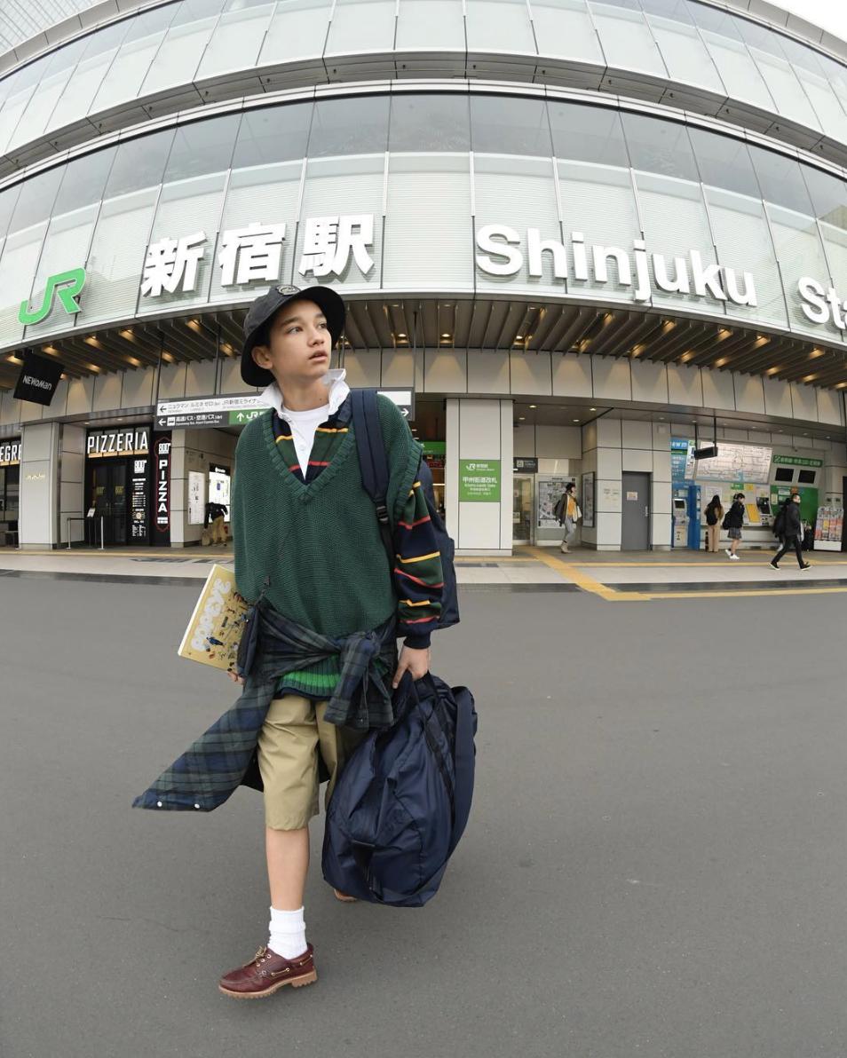 夏天男生短裤怎么穿显高,男士夏季短裤穿搭质感高级