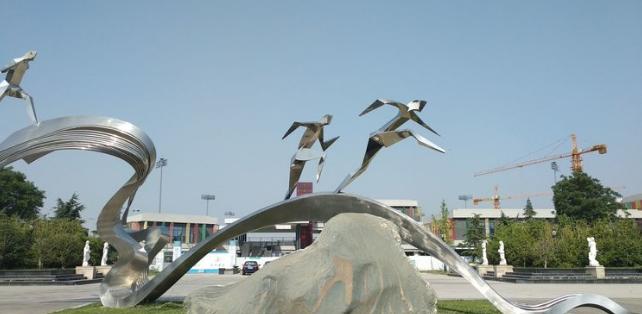 西安陆港运动公园,西安陆港足球场