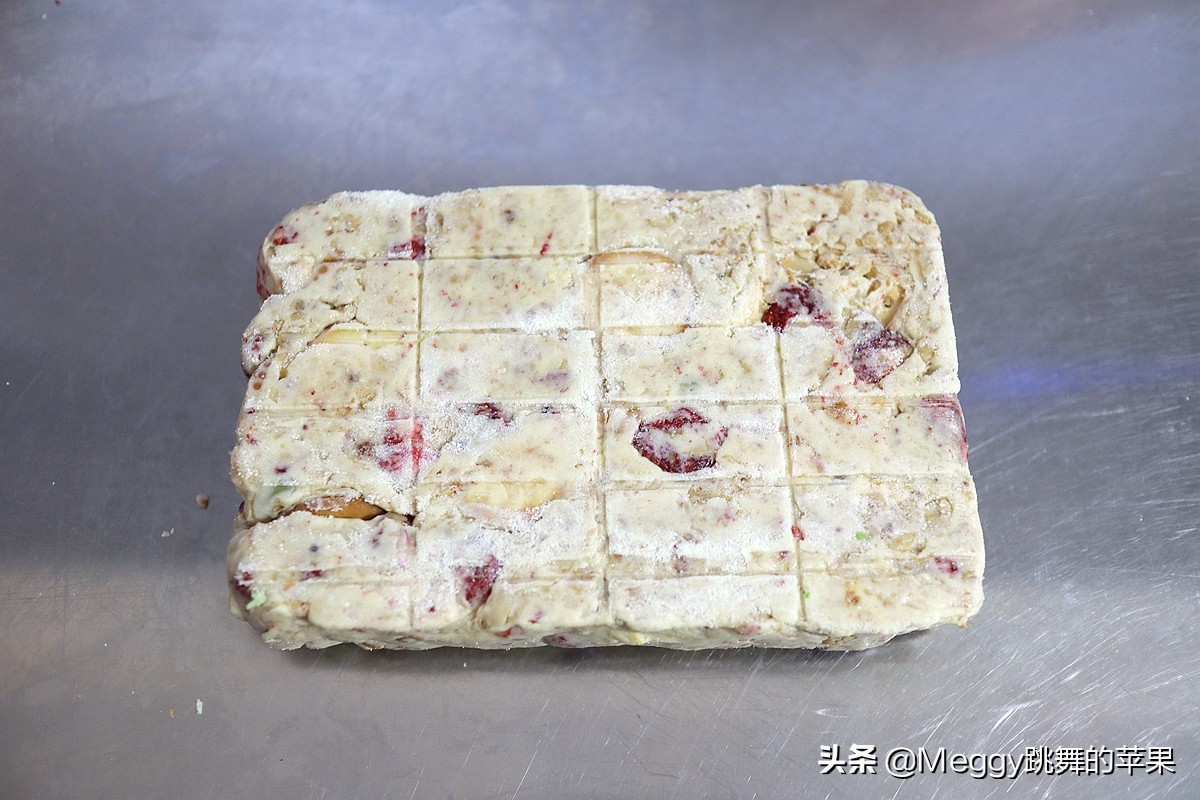 牛轧糖草莓味的,网红牛轧糖内咸蛋黄