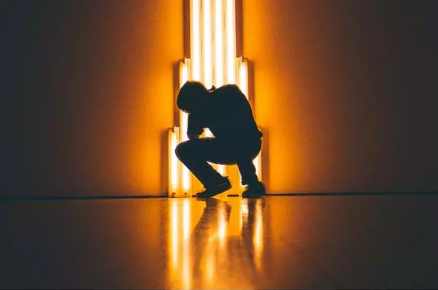 年轻人没事别总是上网,年轻人没事别想着辞职