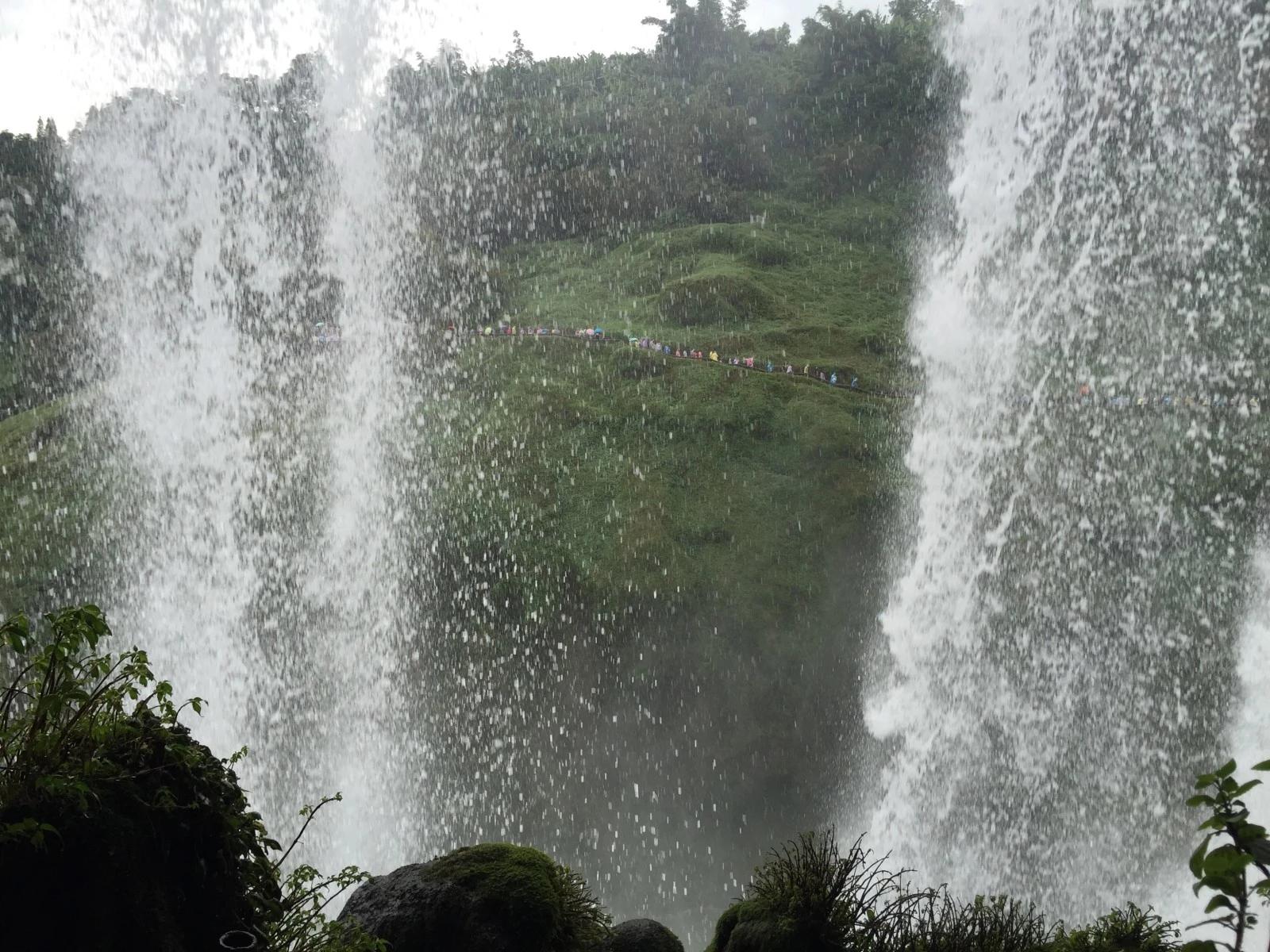 一句话赞叹黄果树瀑布,黄果树瀑布深度解析