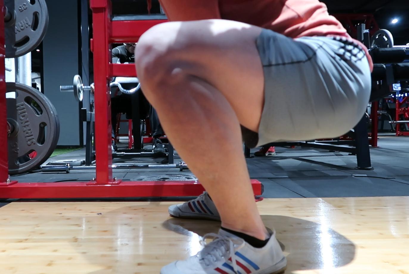 正确深蹲锻炼法锻炼臀肌,如何激活臀部肌肉比深蹲更有效