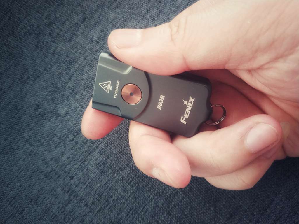 小包包里装些什么,小包包里适合放什么东西