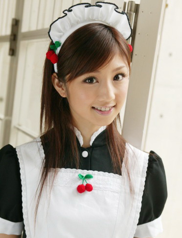 小仓优子早期写真