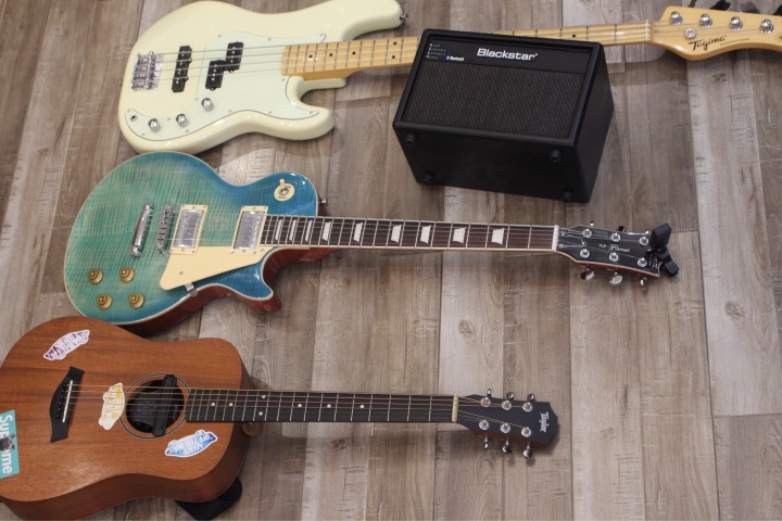 一个没钱的吉他爱好者聊聊他弹过的十几把吉他