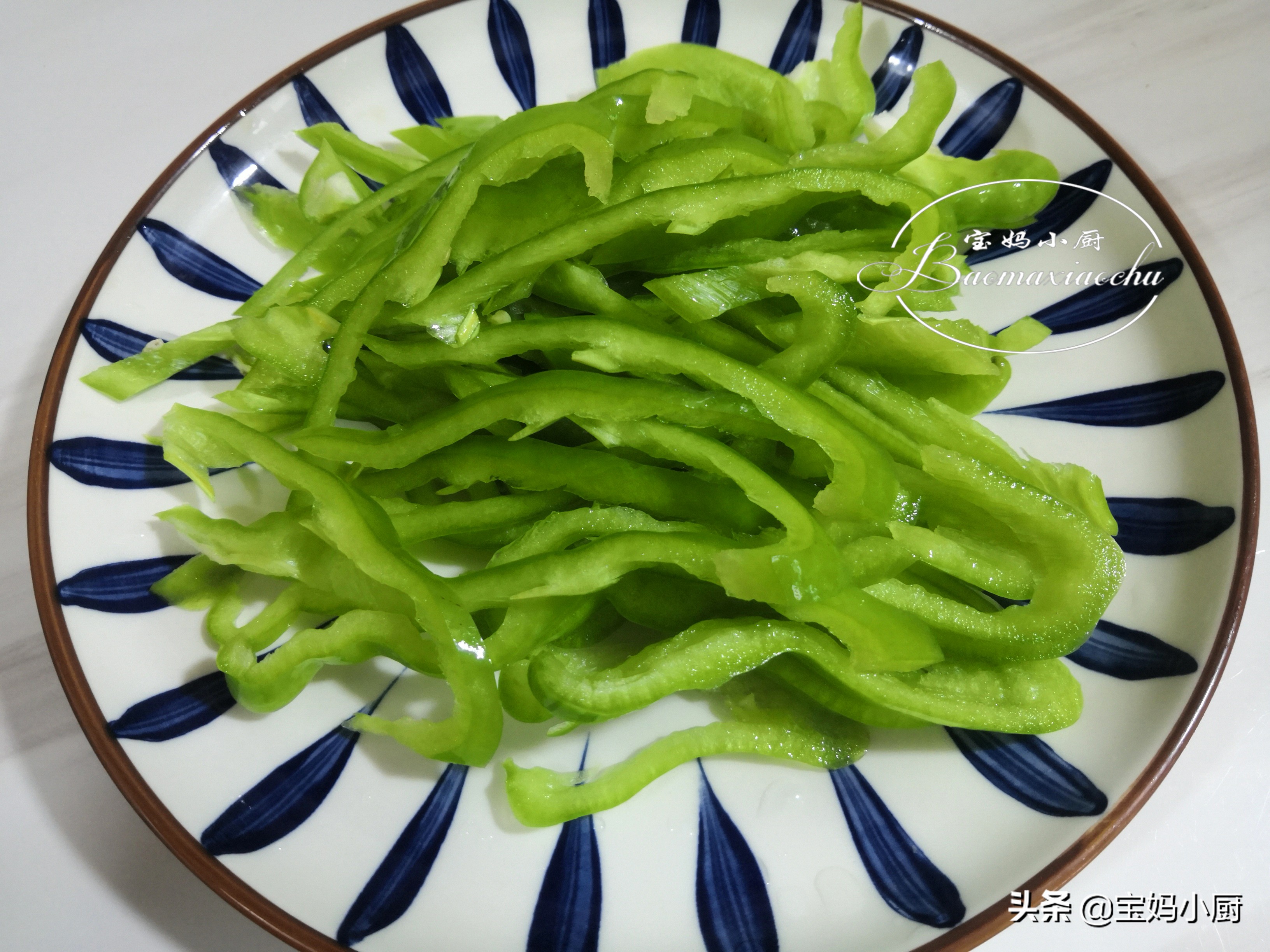 天热常吃这个菜清淡爽滑还特下饭,天热了吃这几道菜真是爽口