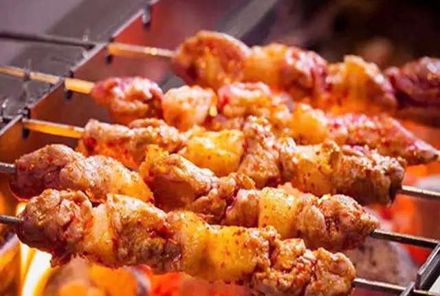 客人吃饭900元不买单的人怎么处理,去店里吃饭不买单怎么办