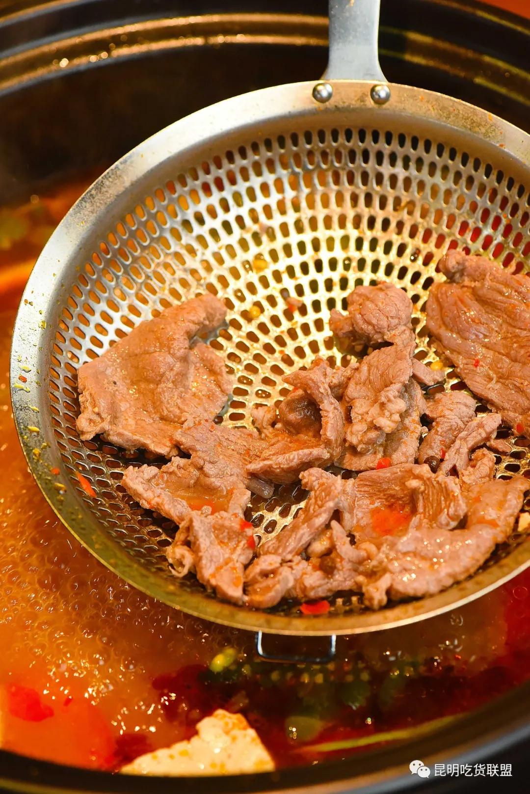 昆明藏在巷子里的酸汤火锅,昆明酸汤火锅