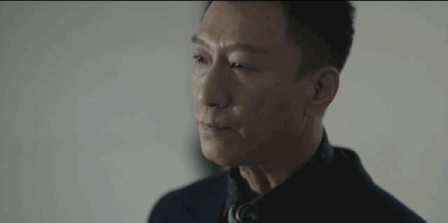 硬核扫黑，一秒上头；华强一笑，生死难料