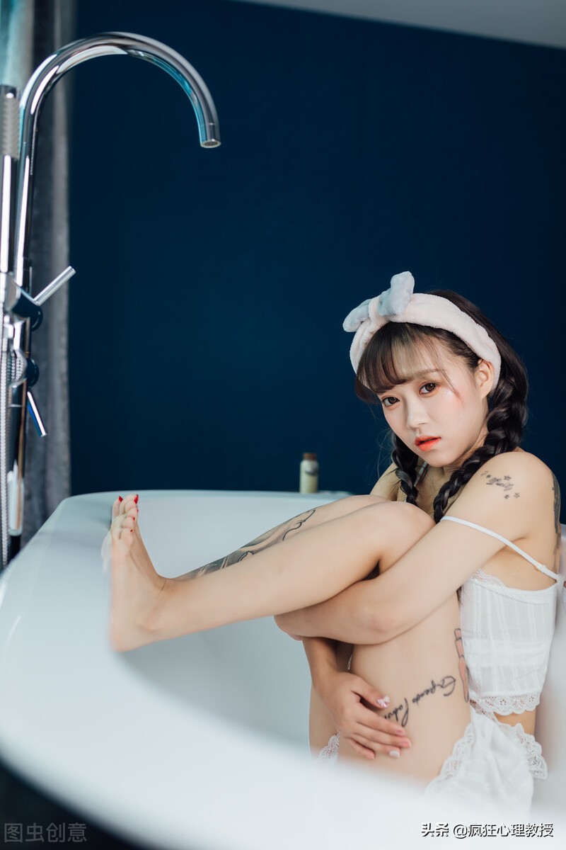 怎么和刚加微信的好友聊天找话题,刚加微信好友聊天技巧