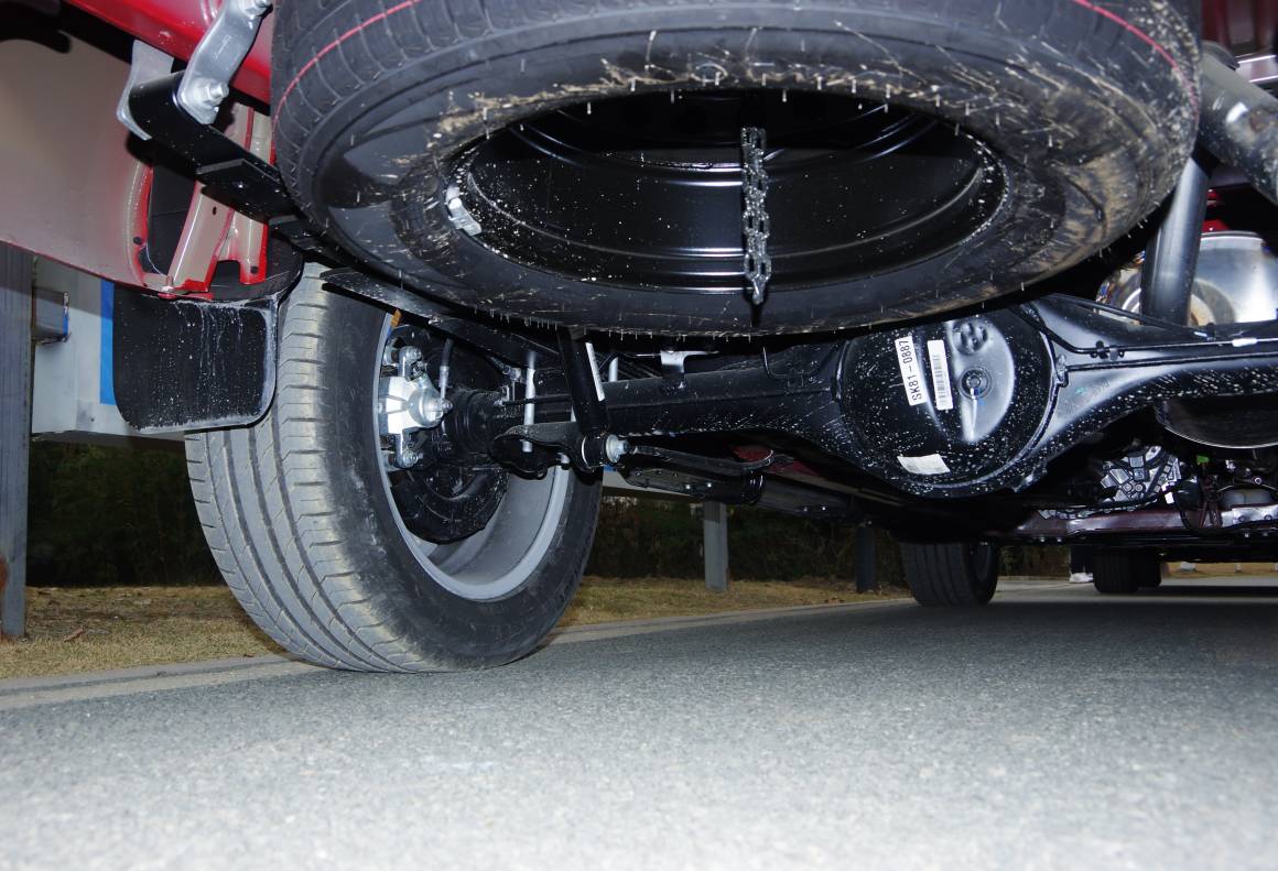 上汽大通t70四驱越野测试,试驾上汽大通g50舒适性