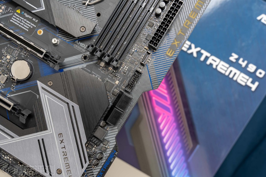 颜值高的z690主板,华擎z490极限玩家4