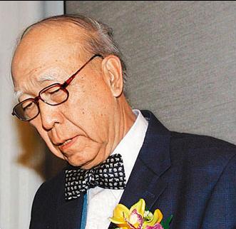 为赌王扶灵的李国宝是谁？李嘉诚家族在李国宝家族面前只是*弟弟小**