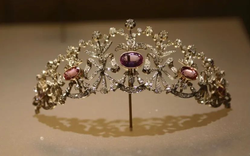 那些高仿的大牌,高仿大牌背后的危机