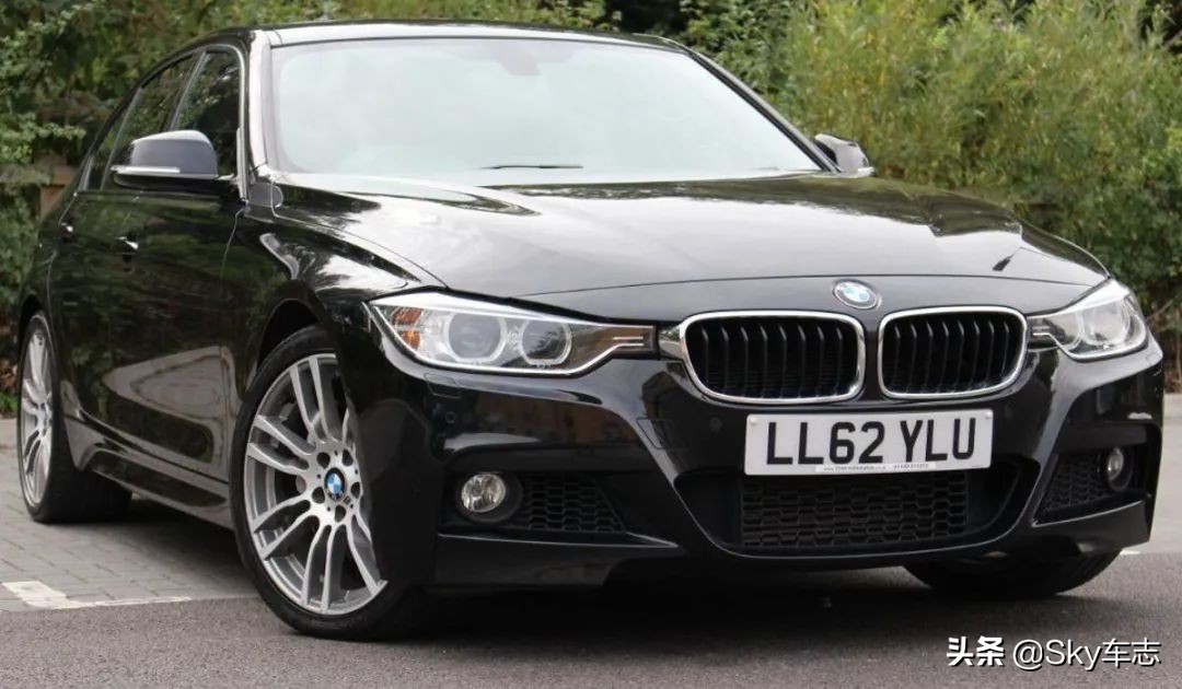 两辆宝马多少钱,宝马两厢车最便宜的车多少钱