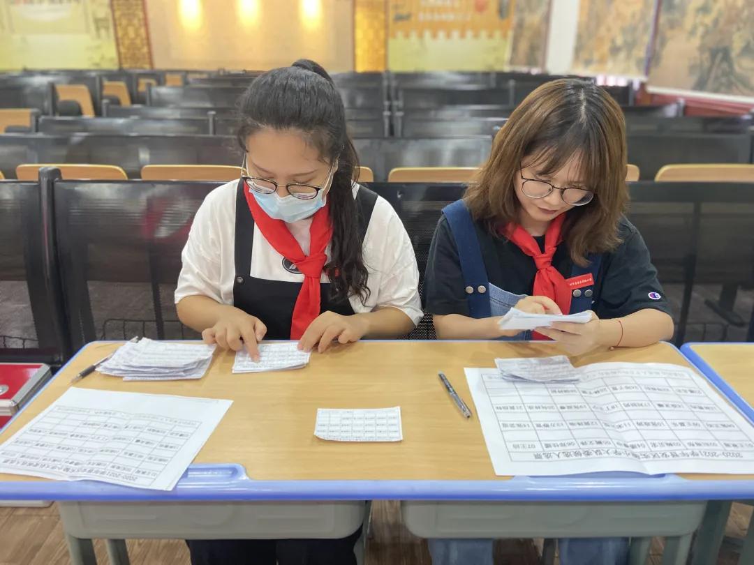 “展翅中国梦，腾飞我少年”福州市晋安区实验小学“从小学先锋，长大做先锋”少先队建队日系列活动简报