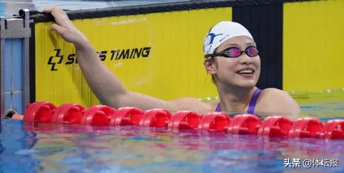 余依婷的事迹,余依婷引体向上