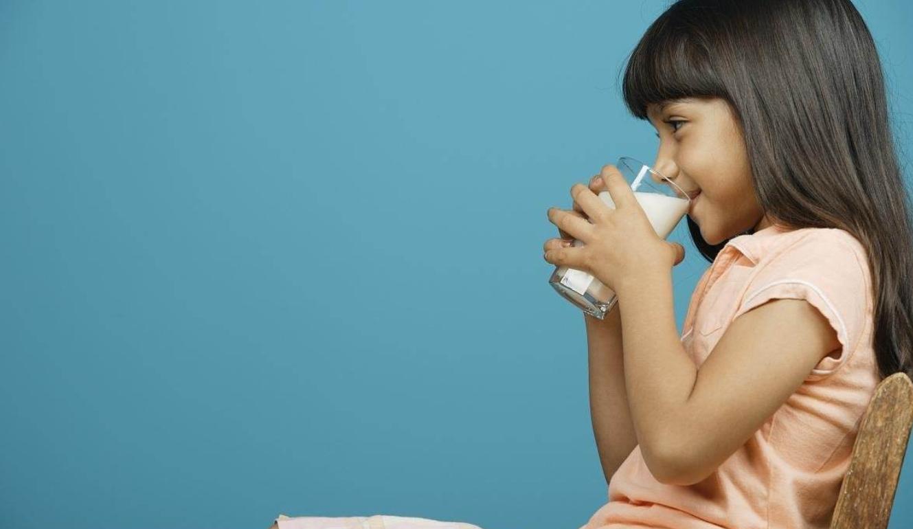 8岁孩子来大姨妈？家长就得注意了，暗示性早熟