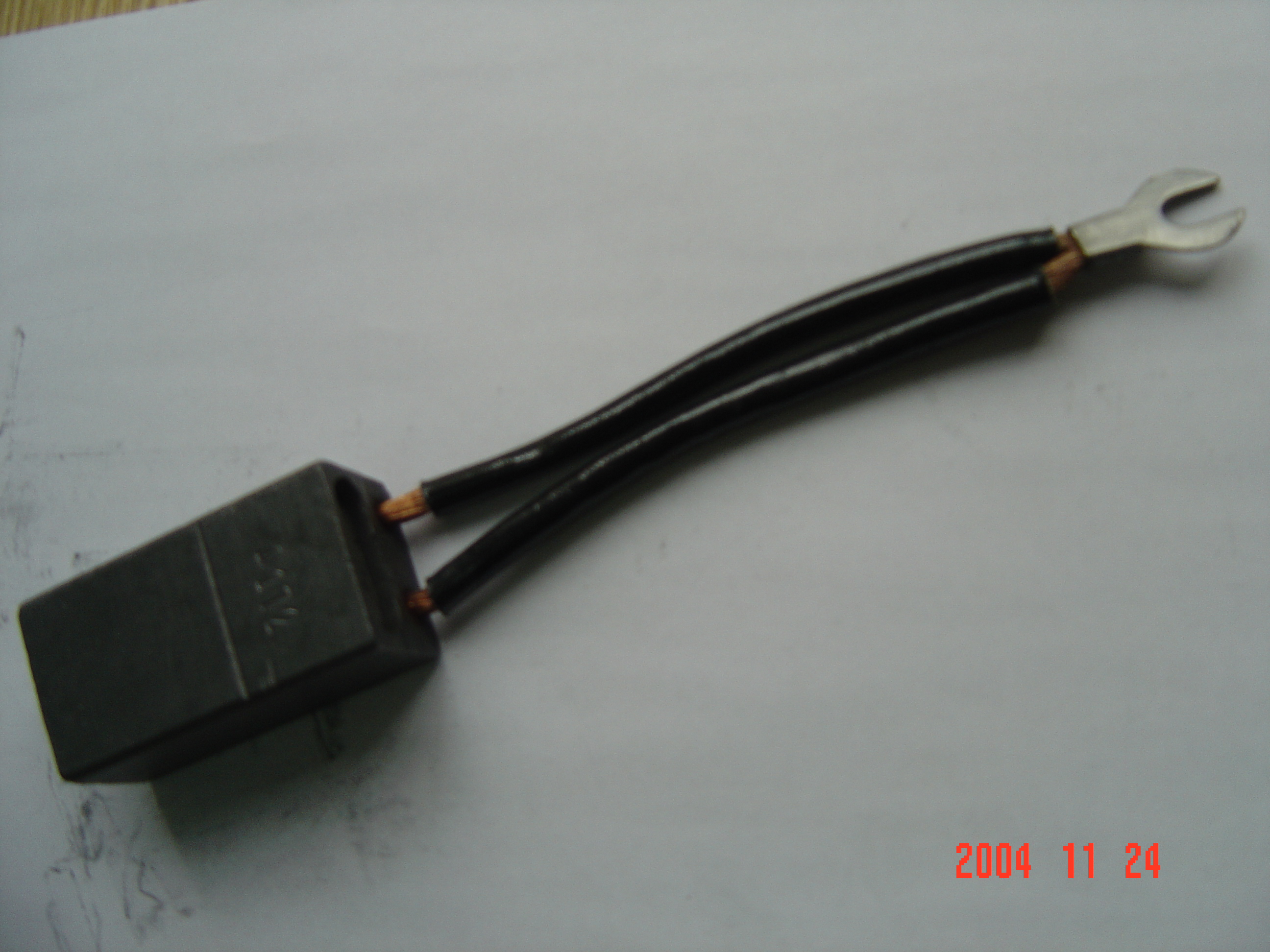 发电机集电环碳刷发烫的原因,发电机碳刷冒火分析与处理