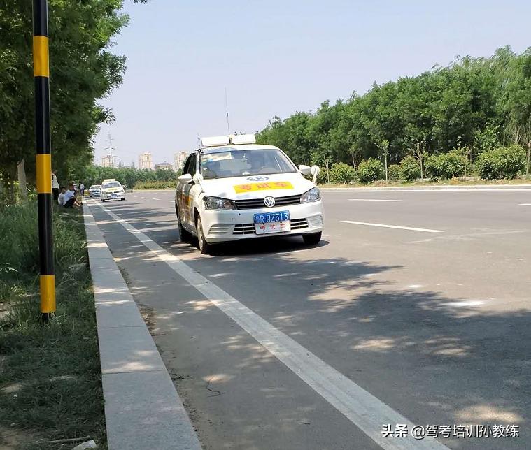 科三考试靠边停车全程细节和技巧,科三靠边停车的方法与技巧