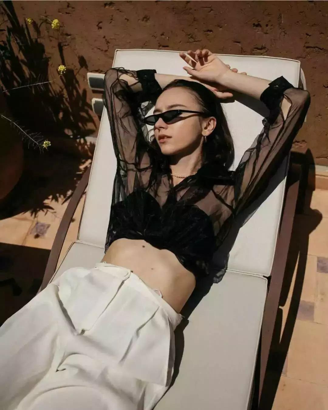 女遮肉泳装怎么穿,泳装女款遮肉保守宽松平价