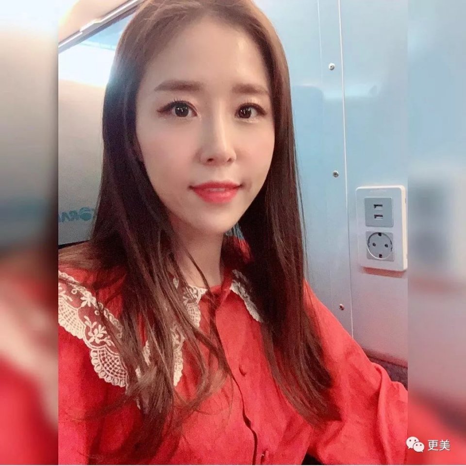 天后因队友吸du人气暴跌,公开承认整形却成蛇精下巴,瘦到脱相