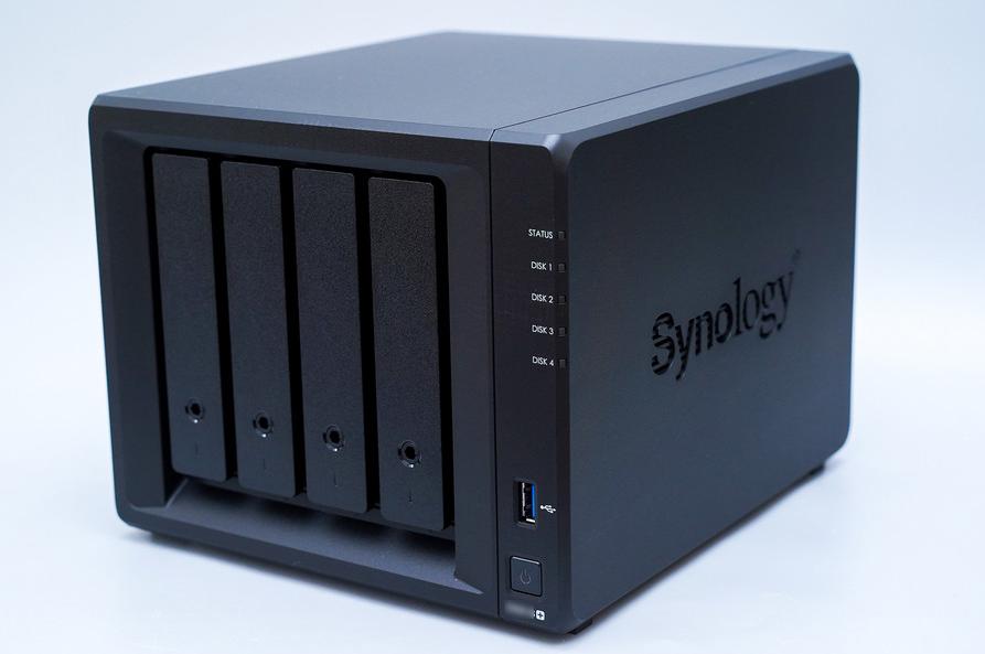 群晖2.5寸nas硬盘推荐,2023威联通nas和群晖nas对比