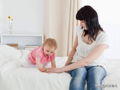 宝宝摔下床哪种情况需要就医,小孩摔下床怎么判断有没有事