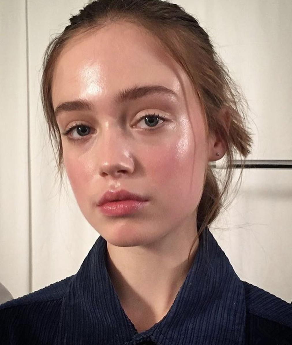 法国女人说：毫不费力的妆容，背后却是极致的努力