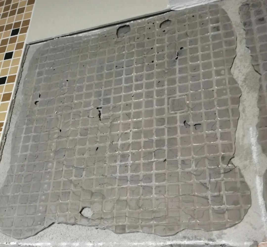 用瓷砖胶贴瓷砖要不要刷背胶,使用瓷砖胶的正确方法