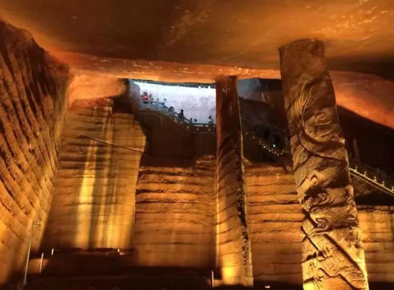 杭州发现神秘水潭,浙江发现神秘池塘水底现神秘宫殿