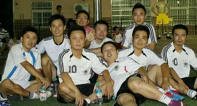 绿茵场上到处都是遗憾,绿茵场上的老将