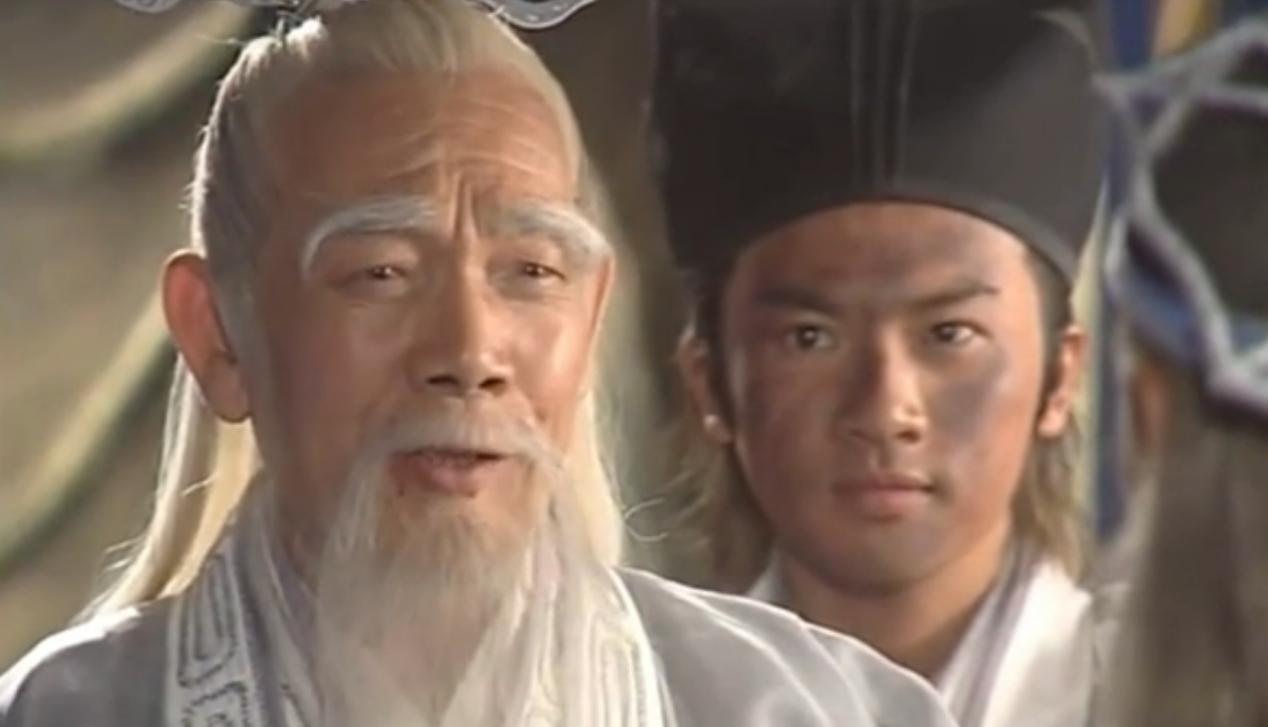 湖北最江湖大学:坐落长江之滨，校内7座山体，金庸大侠都在这里