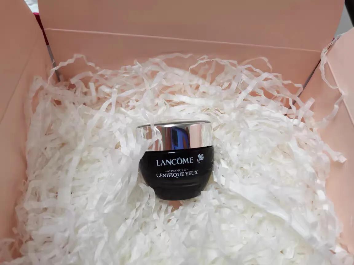 眼霜选购,不同年龄应该怎么选眼霜