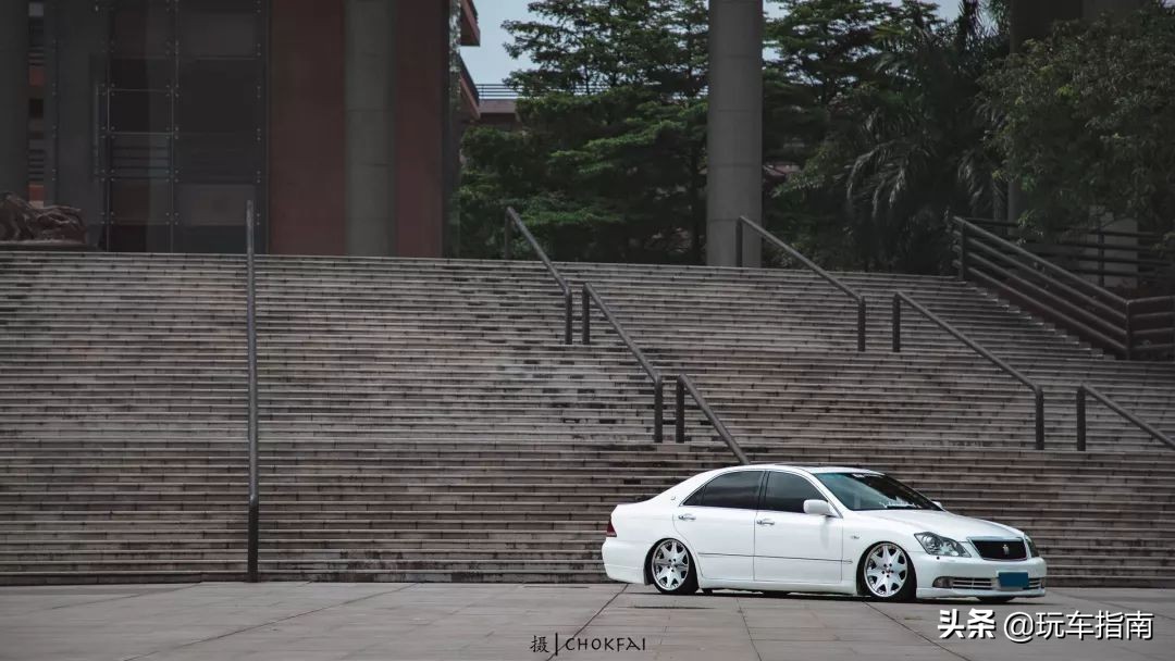 12代皇冠经典改装翻新修复,12代皇冠经典改法