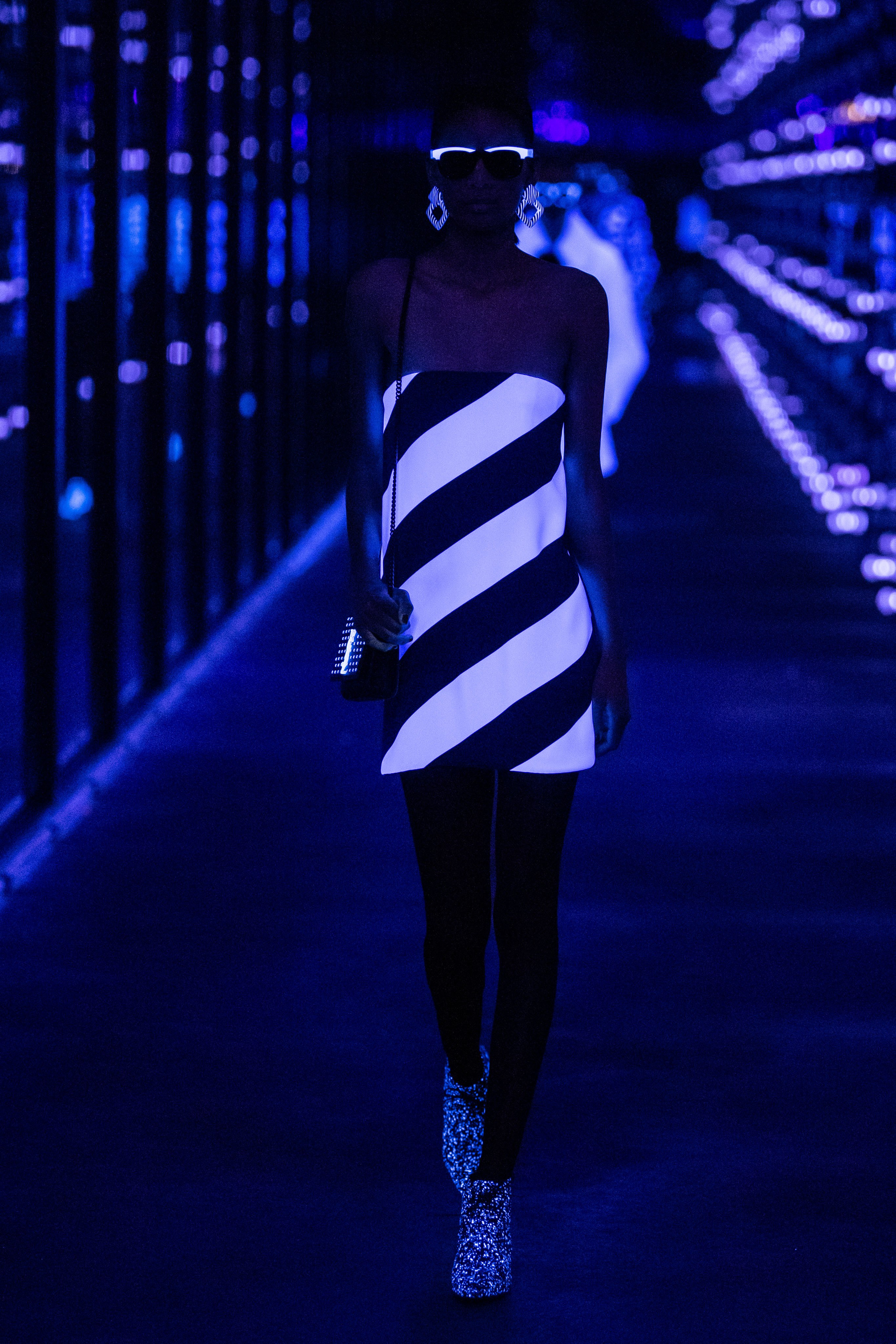 ysl是什么做成的,ysl是一个怎样的品牌