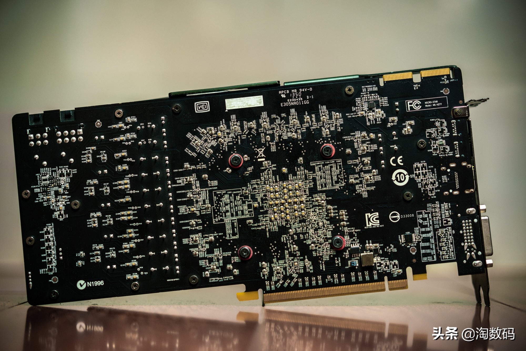 少年曾经的梦想:箱底翻出一张MSI微星R9280X红龙显示卡再战江湖