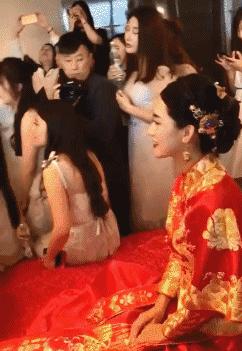 搞笑老鹰捉小鸡图片,搞笑版老鹰抓小鸡视频抖音30秒