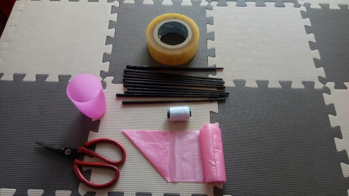 diy手工制作花垃圾袋,一次性筷子做玫瑰花花篮