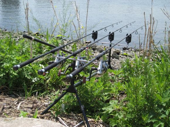 远投竿新手抛竿,抛竿钓大鱼的最佳钓位