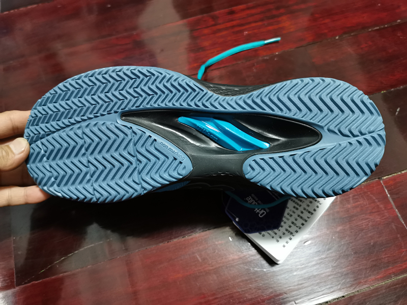 wilson网球拍哪个系列最好用,网球运动鞋哪款好