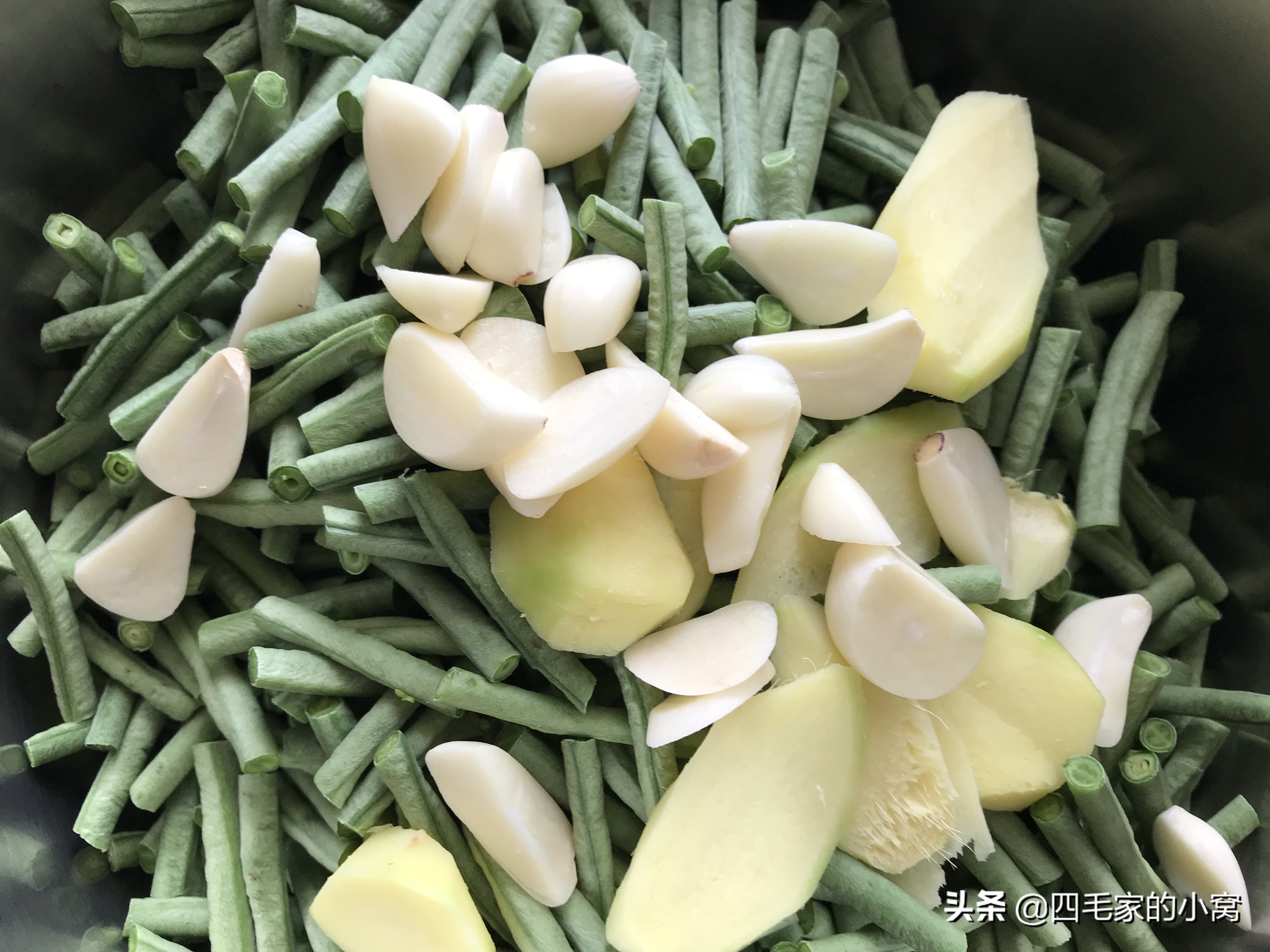 酸豆角怎么腌制又脆又酸,酸豆角怎么腌制好吃又脆8斤