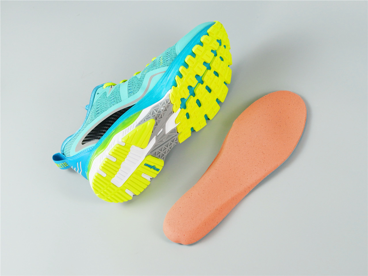 小米有品缓震跑鞋,小米有品跑鞋推荐