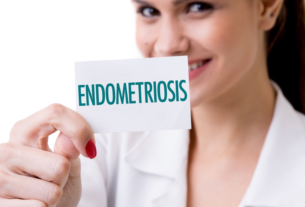 输卵管堵塞伴积水怎么办,输卵管积水会影响怀孕吗