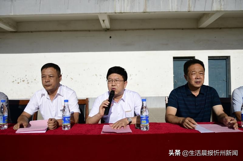 忻州十中新生军训视频,忻州十中2016届军训