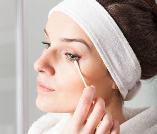 额头长脂肪粒去除小妙招,脸上长脂肪粒怎么去除有妙招